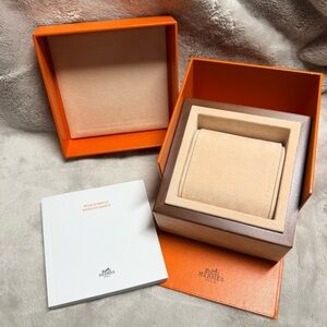 HERMES Watch Box + Booklet 5.20x5.10x3.50 inches